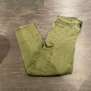 Green cargo pants